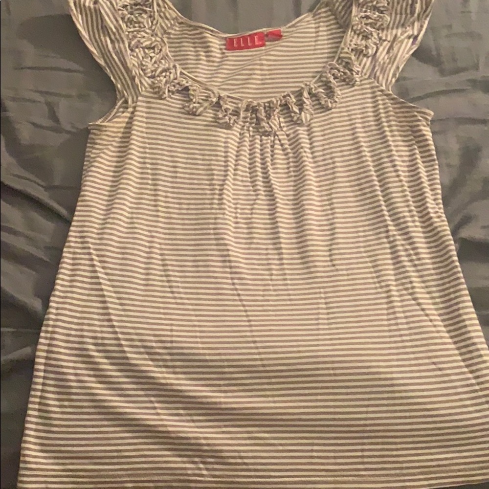 Elle scoopneck